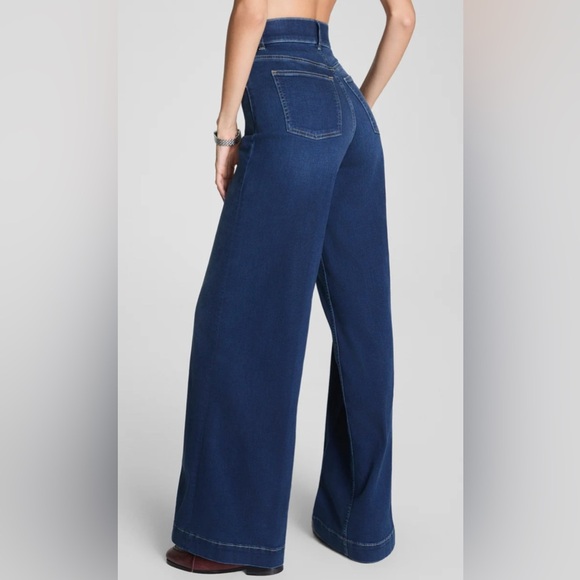 SPANX Women’s Shape Everywhere Seamed Front Wide-Leg Jeans - Picture 2 of 16